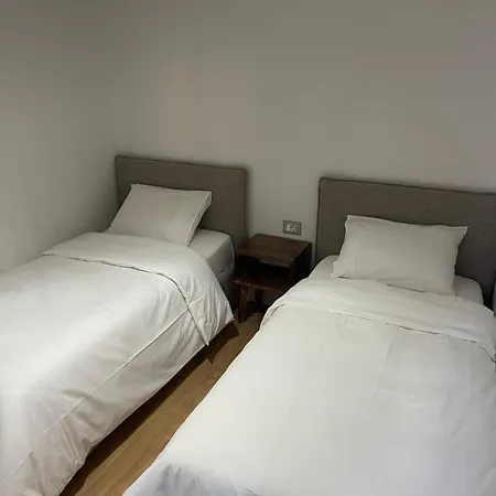 Glaunkel Penthouse Appartamento Tirana