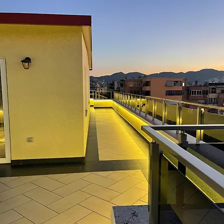 Glaunkel Penthouse Appartamento Tirana